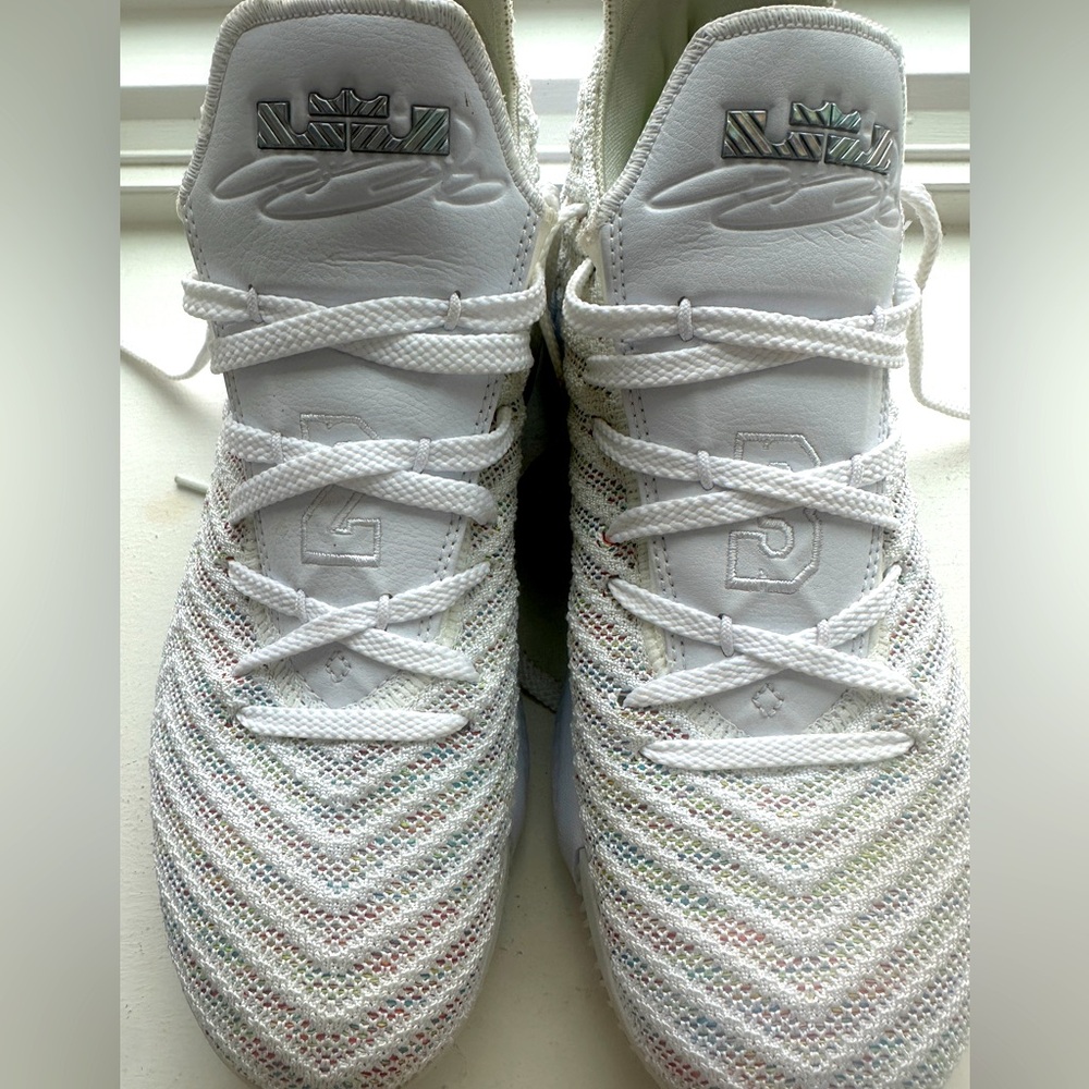 LeBron 16 buzz lightyear